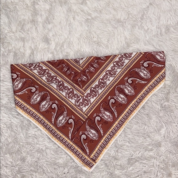 ๐ค3/$15 NEW Paisley Print Bandanna Top Tie Back - Picture 4 of 6